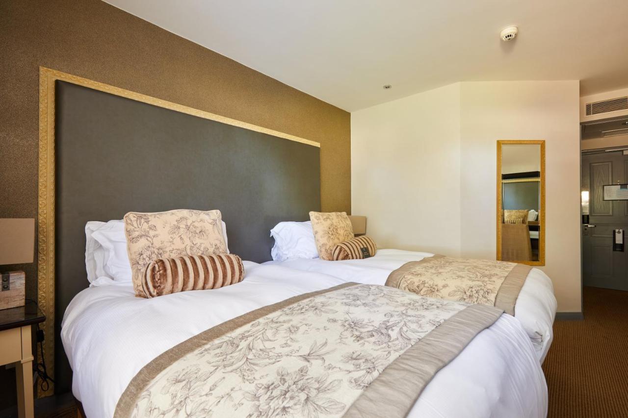 Worldhotels Distinctive Woughton House Hotel Milton Keynes Kültér fotó