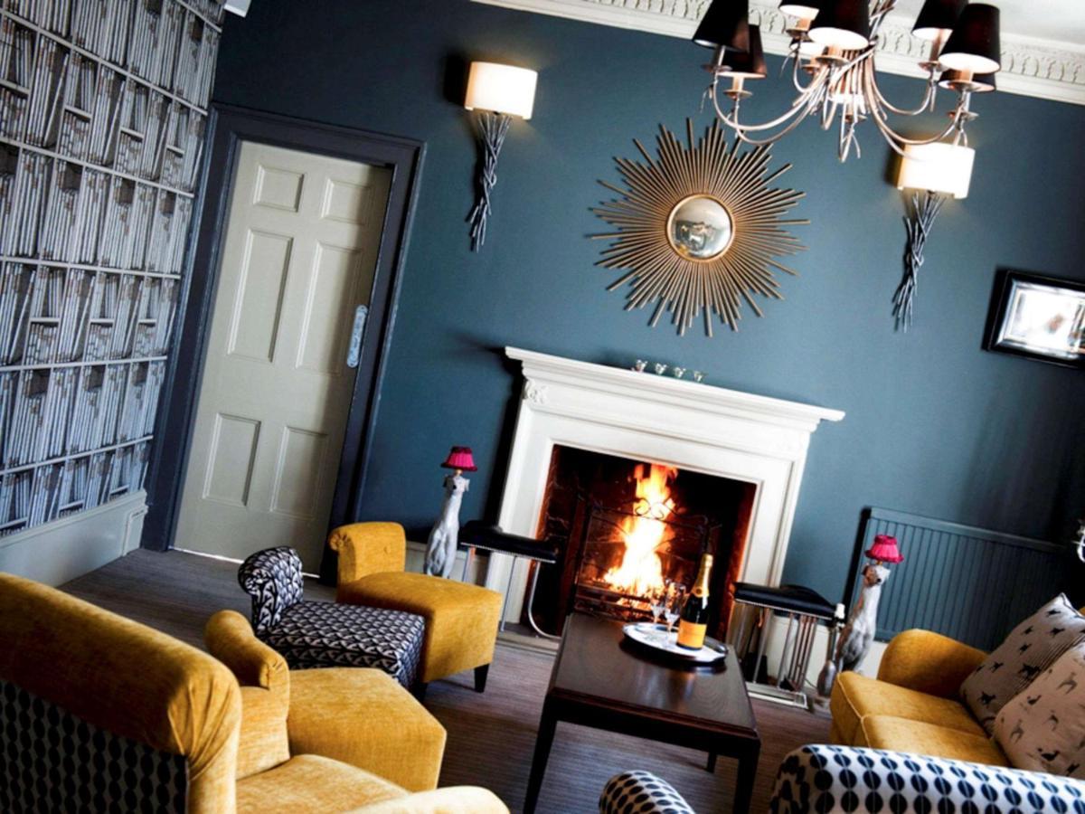 Worldhotels Distinctive Woughton House Hotel Milton Keynes Kültér fotó