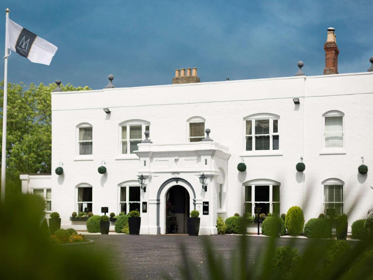 Worldhotels Distinctive Woughton House Hotel Milton Keynes Kültér fotó